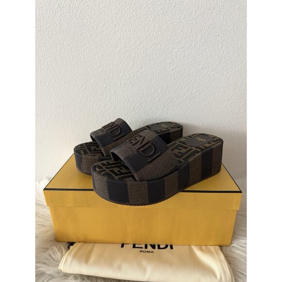 Fendi Sunshine Flatform Platform FF Logo Jacquard Baguette Feel Slides - Picture 5 of 11